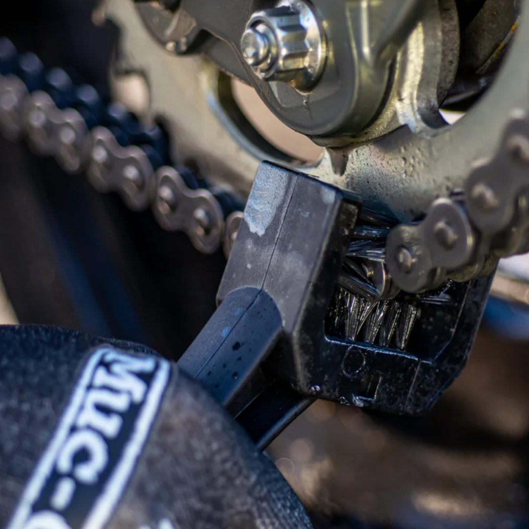 Kit Limpza corrente Muc-Off  Motorcycle Chain Care Kit