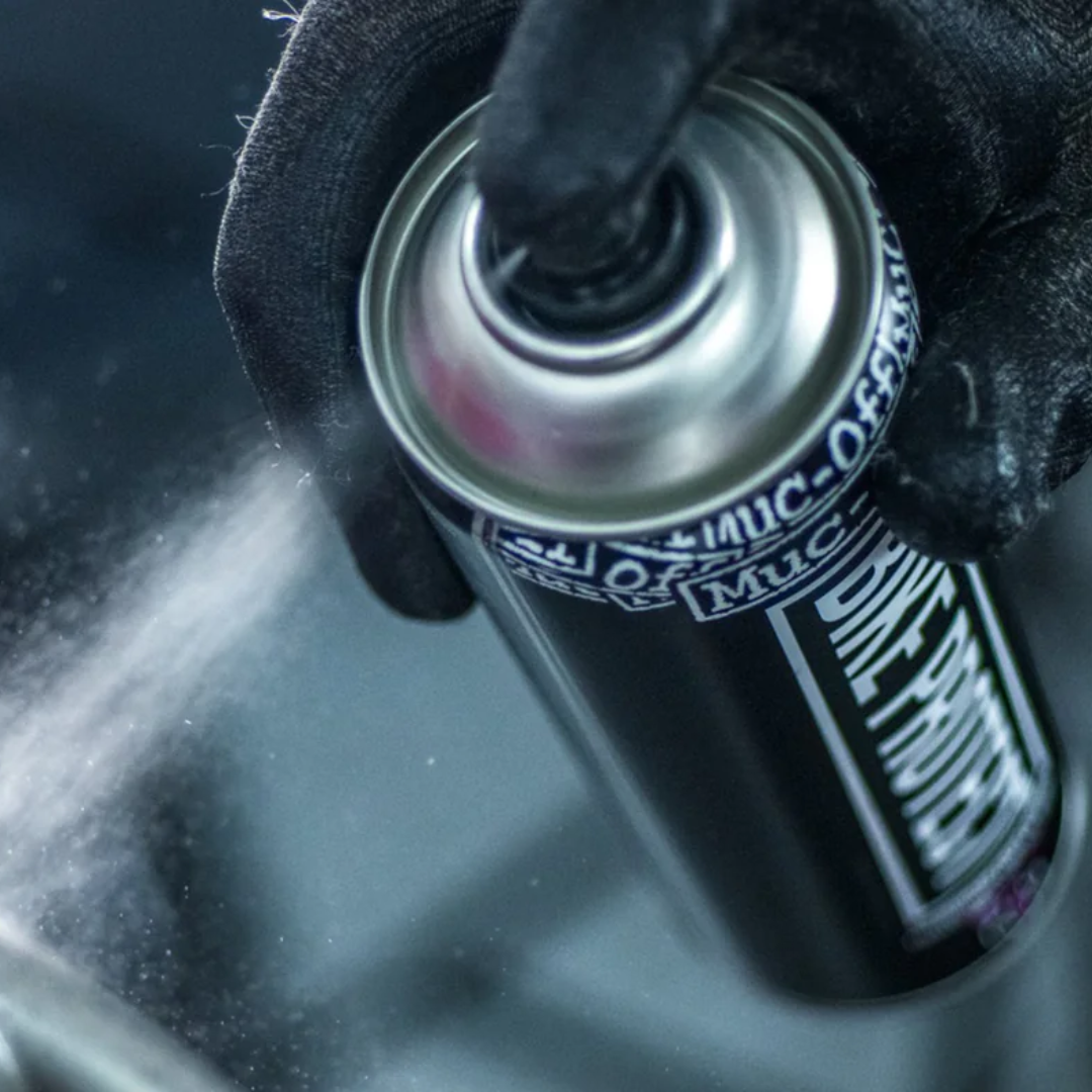 Kit de Limpeza MUC-OFF MOTORCYCLE ESSENTIALS KIT